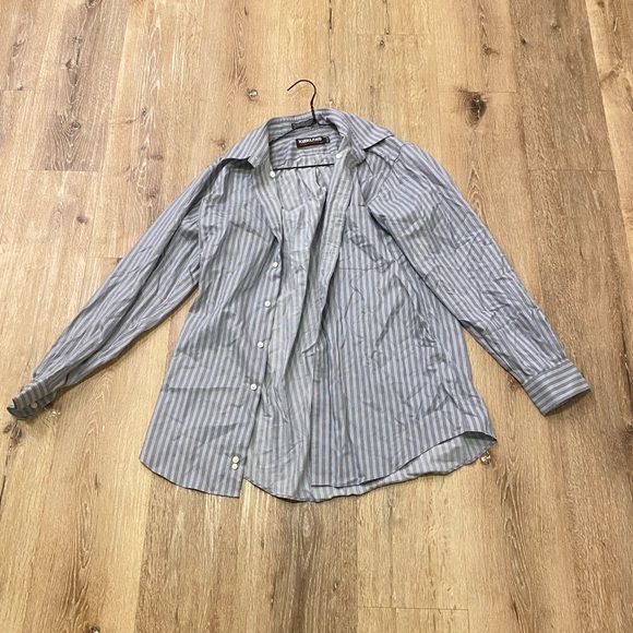 Office Siren Grey Button Up Top, great condition. - Picture 1 of 9